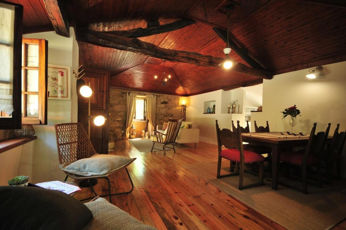 Вилла Casas De Santiago Вила-Нова-ди-Сервейра Экстерьер фото