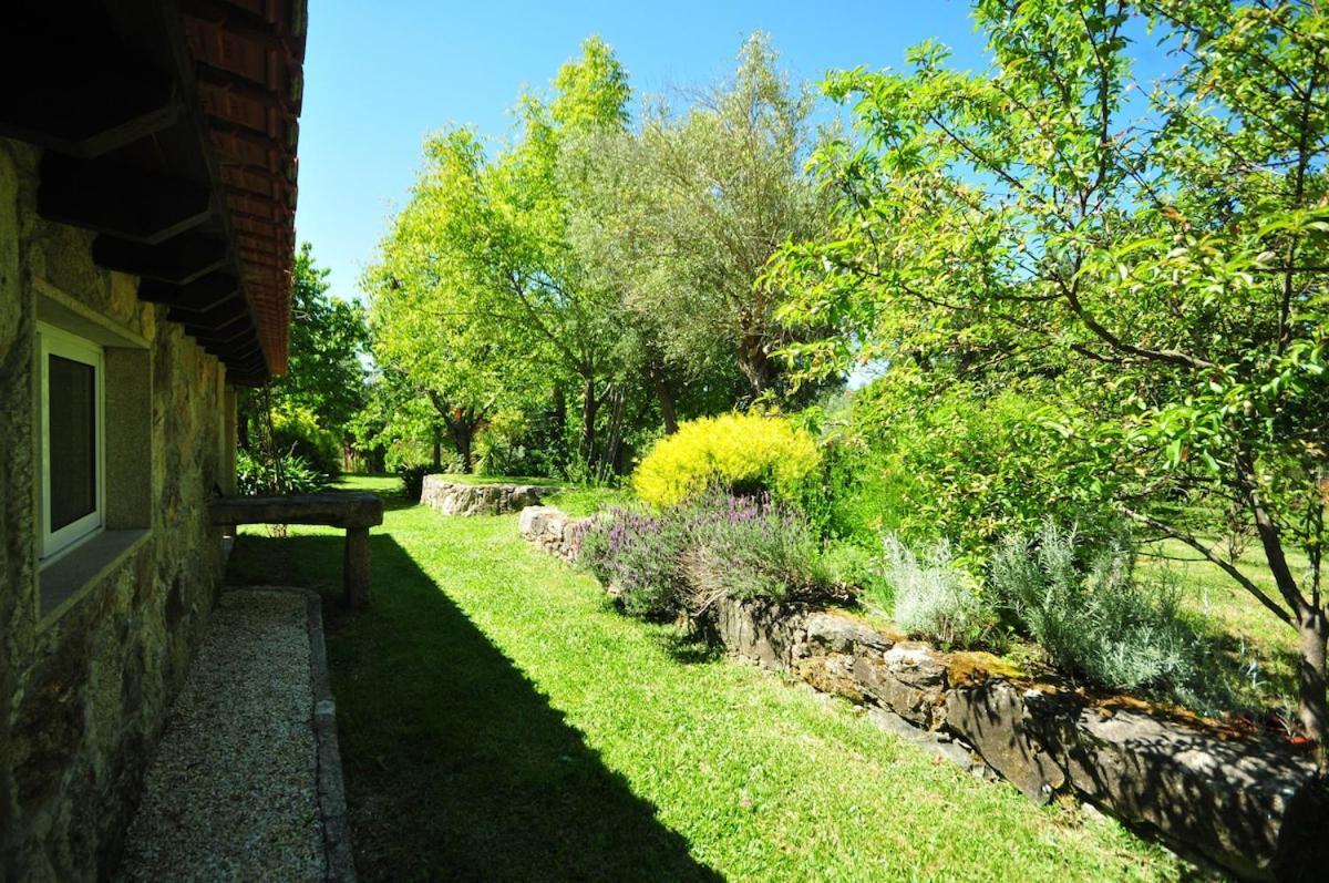 Вилла Casas De Santiago Вила-Нова-ди-Сервейра Экстерьер фото