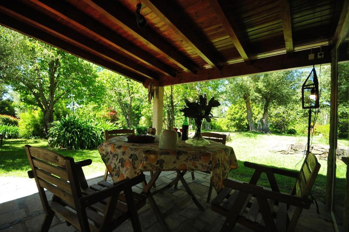 Вилла Casas De Santiago Вила-Нова-ди-Сервейра Экстерьер фото